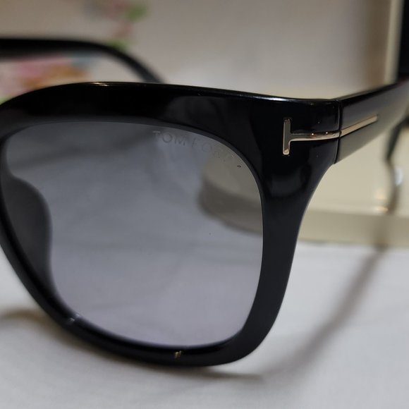 TOM FORD #140 Sunglasses Tf9313 01B - Picture 5 of 12